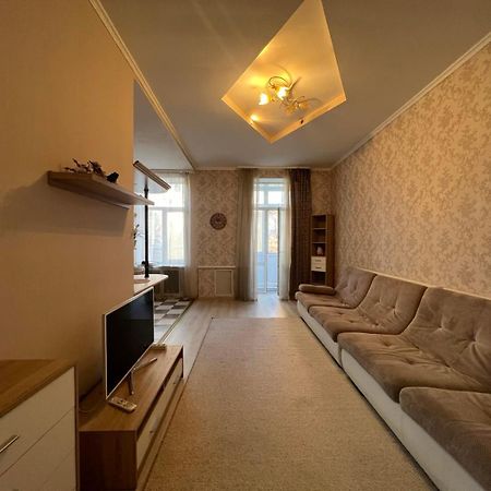 קייב Apartment On Baseinaya Street 13 מראה חיצוני תמונה