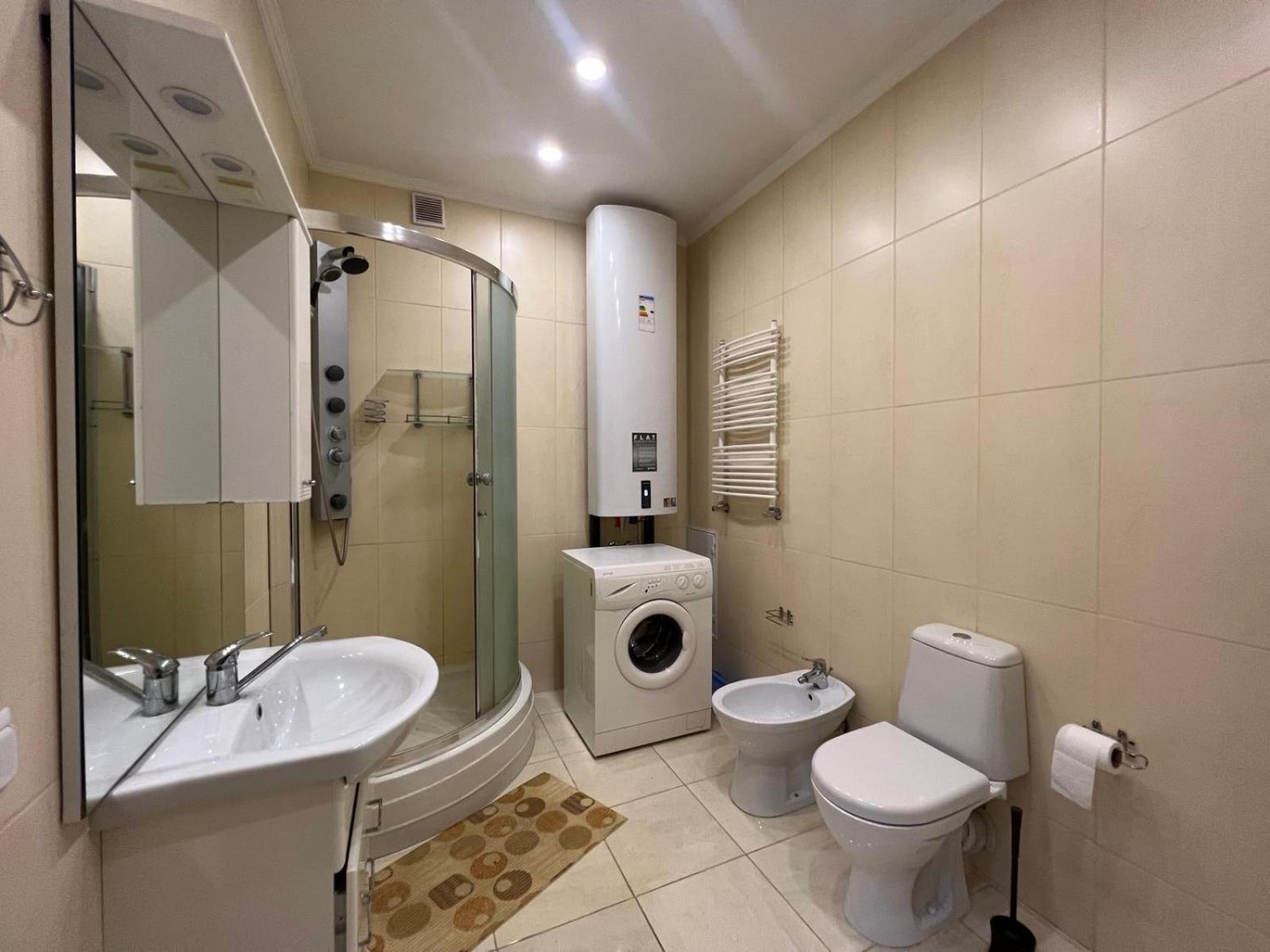 קייב Apartment On Baseinaya Street 13 מראה חיצוני תמונה